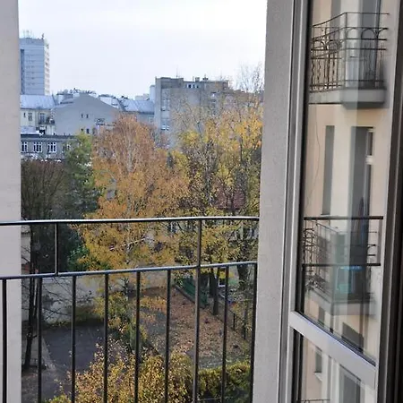 Chocimska Apartment *